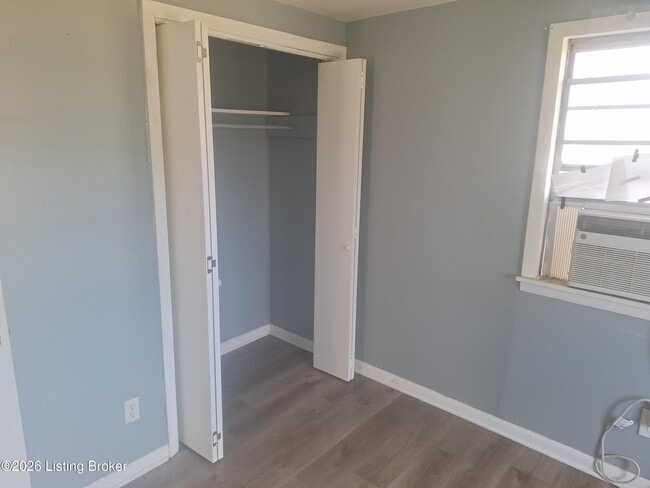 Photo - 9217 Alexander Ave