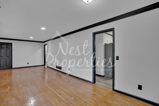 Photo - 1932 Greenwyche Ave