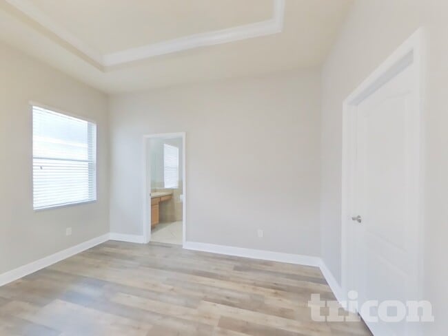 Photo - 30656 Palmerston Pl