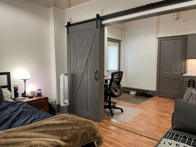 Photo - 400 Main St E Unit 6