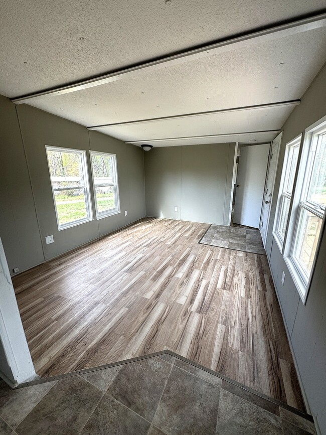 Photo - 233 Jolly Roger Dr