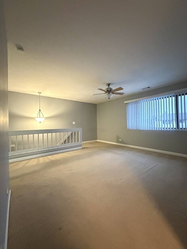 Photo - 824 Dighton Ln