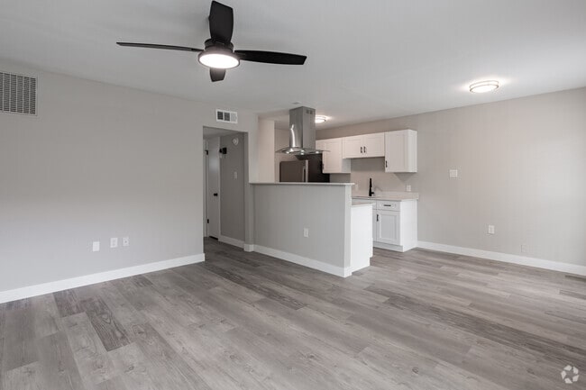 Interior Photo - Venice Lofts