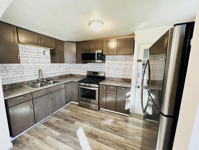 Photo - 7951 Elmont Rd