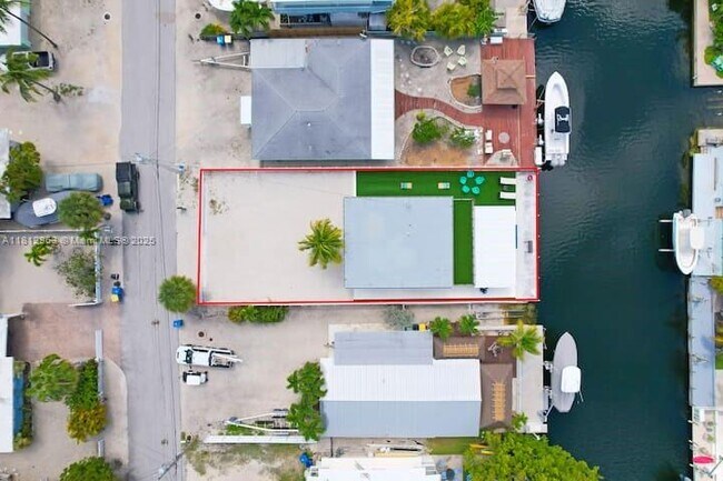 Photo - 125 Gardenia St