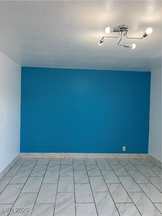 Photo - 246 W Philadelphia Ave