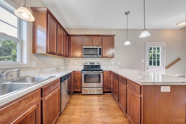 109 Red Maple Ct