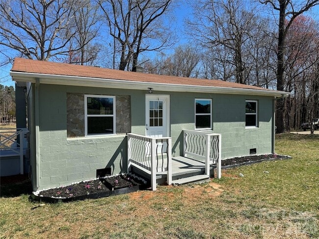 Photo - 209 Brookview Rd