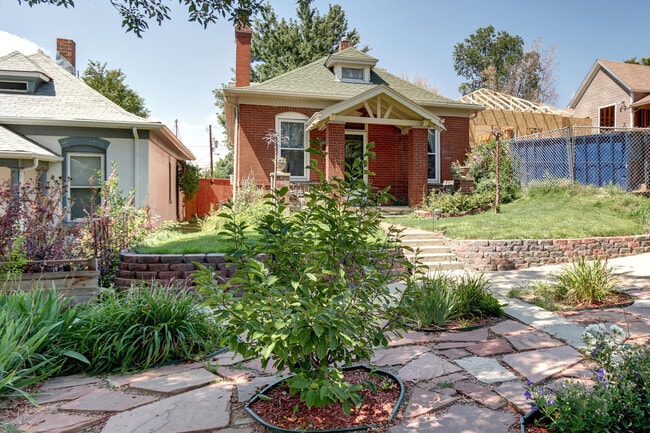 Photo - Bungalow in Desirable Highlands! Location Matters!