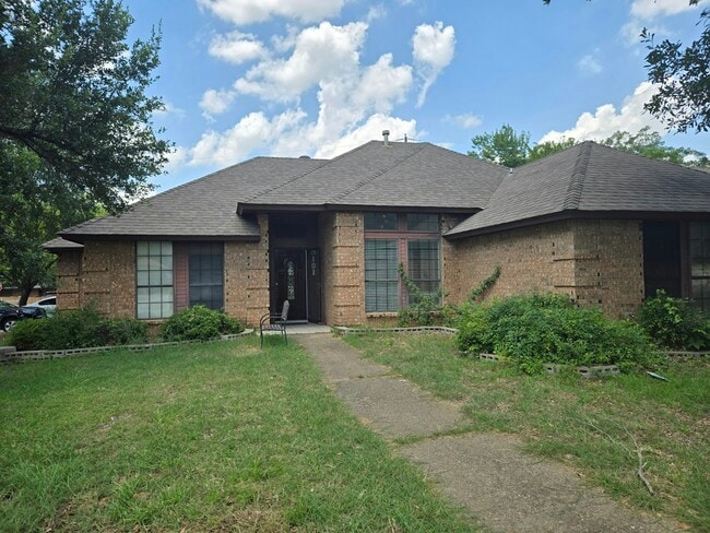 Photo - 5101 Bellefontaine Dr