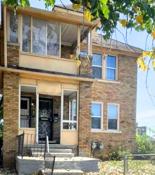 Building Photo - 13528 La Salle