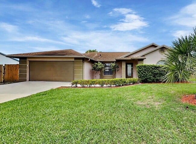Building Photo - 2751 Mint Dr