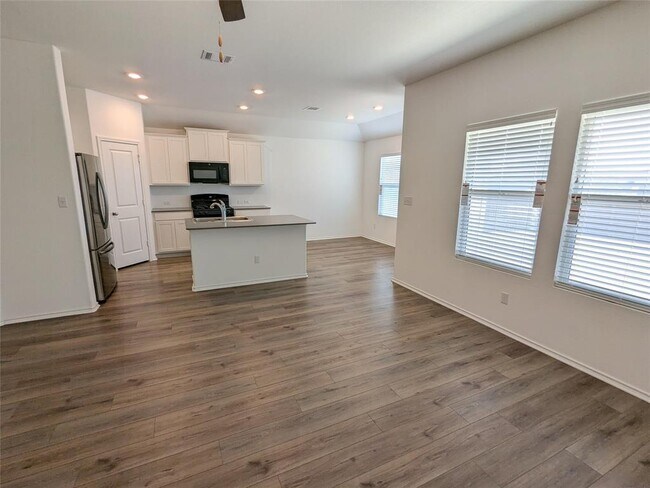 Photo - 400 Sebring Cir