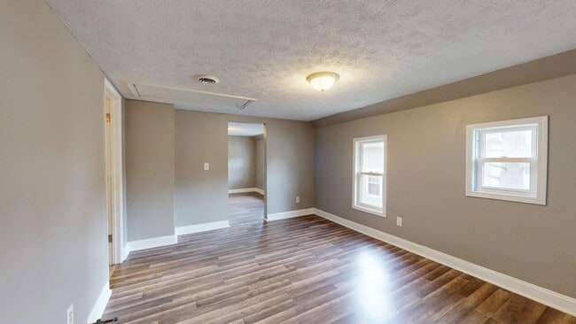 Photo - 4221 Newark Ave