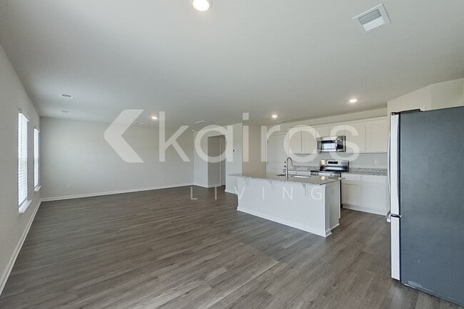 Photo - 43 Springdale Rd