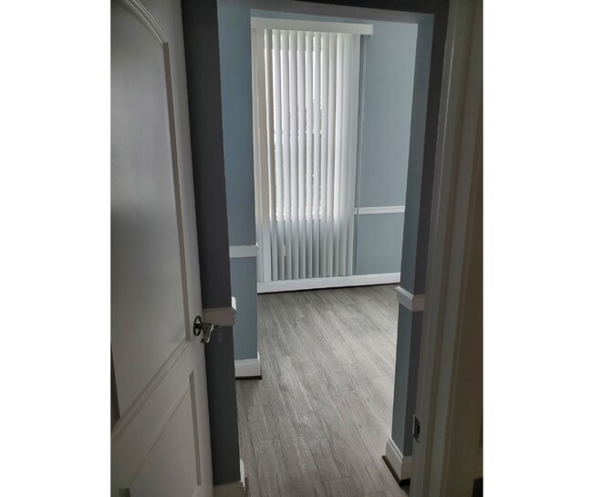 Photo - 2838 Washington Blvd Unit 1C W/Bath Available $850 1C W/BATH