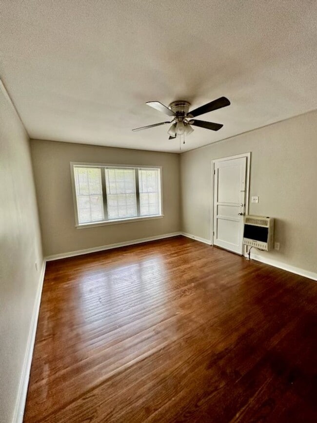 Photo - 1313 Hazel St Unidad 1313 Hazel St.  2