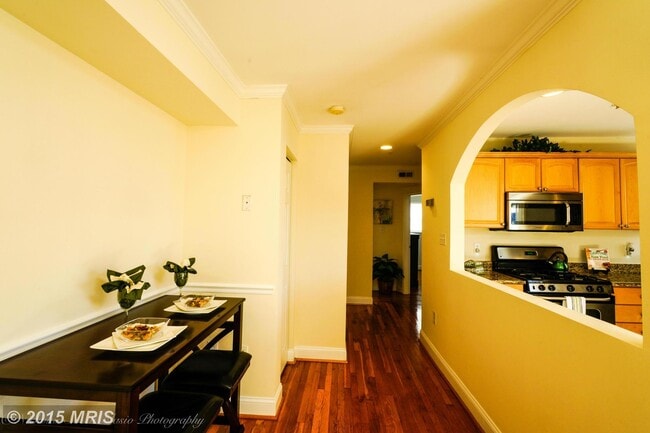 401 Evarts St NE Unit 401