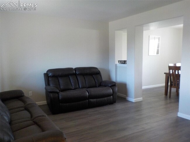Photo - 3 bedroom, unfinished basement - Firethorn