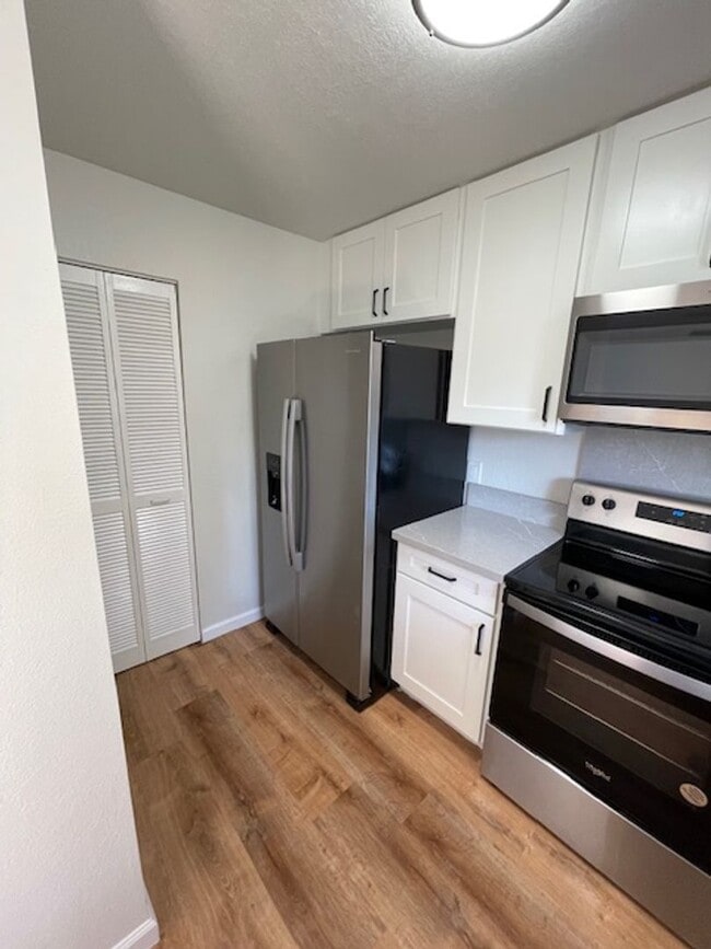 Photo - Renovated 1 bed/ 1 bath/ 1 parking- Mililani & Pet Friendly