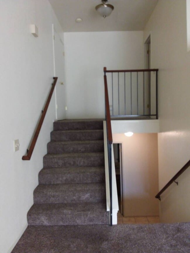 Photo - 450 Solar Way Unidad 450 C