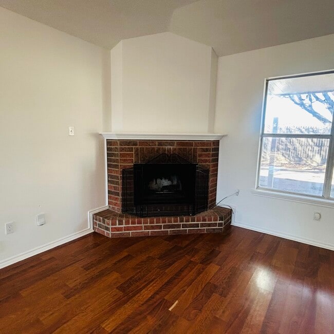 Photo - 6114 10th St