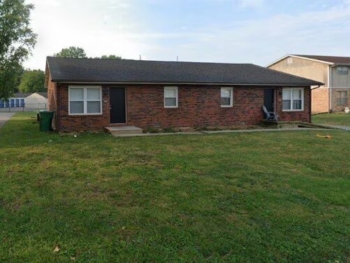 Photo - 2605 Eastview Dr Unit 2605 Eastview Dr