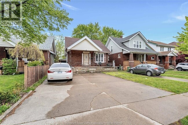 Photo - 1236 Marentette Ave