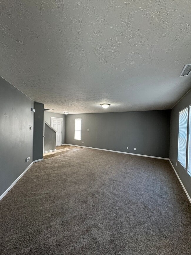 Photo - Columbus IN - 3 br with loft