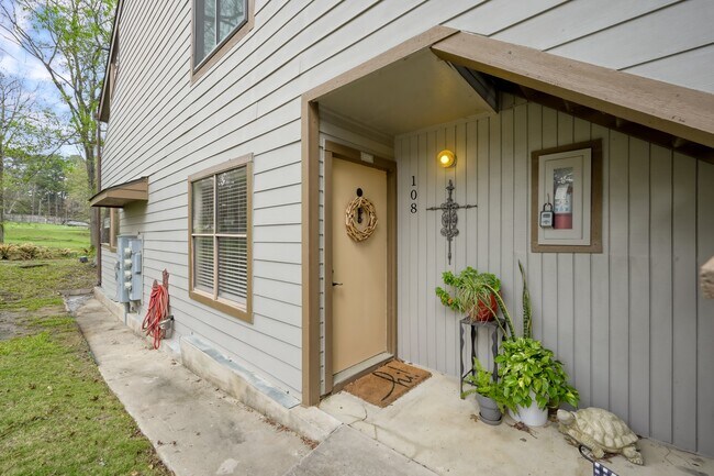 Photo - 3900 Aspen Dr Unit 108