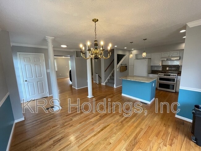 Photo - 5327 Lake Cove Ct