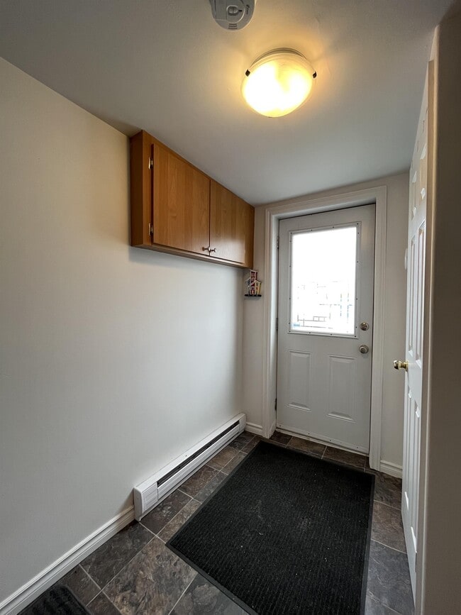 Photo - 50 Livingstone St
