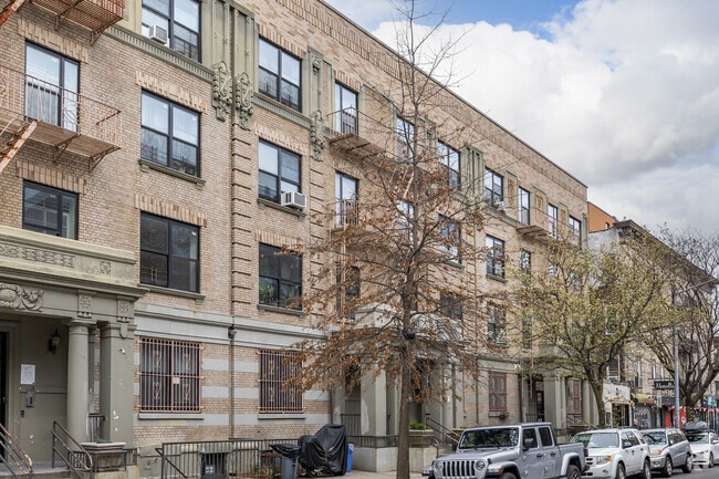 Photo - 547 Lincoln Pl