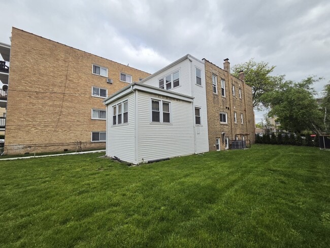 Photo - 5207 Galitz St Unit 1