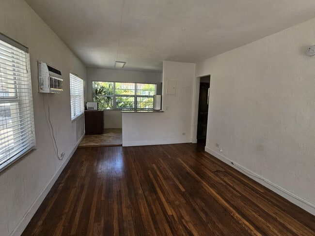 Photo - 7950 Abbott Ave Unidad 13