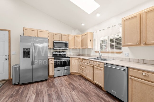 Photo - Beautiful 3-bedroom Home Next To Black Bay Park In Post Falls