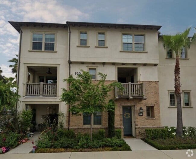 Building Photo - 930 Clementine Ct Unit B Rental