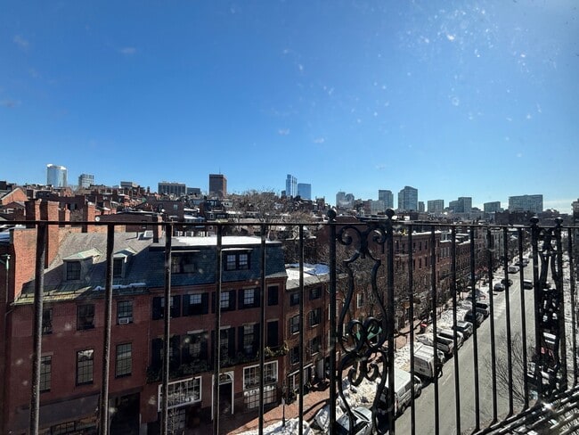 Photo - 85 Charles St