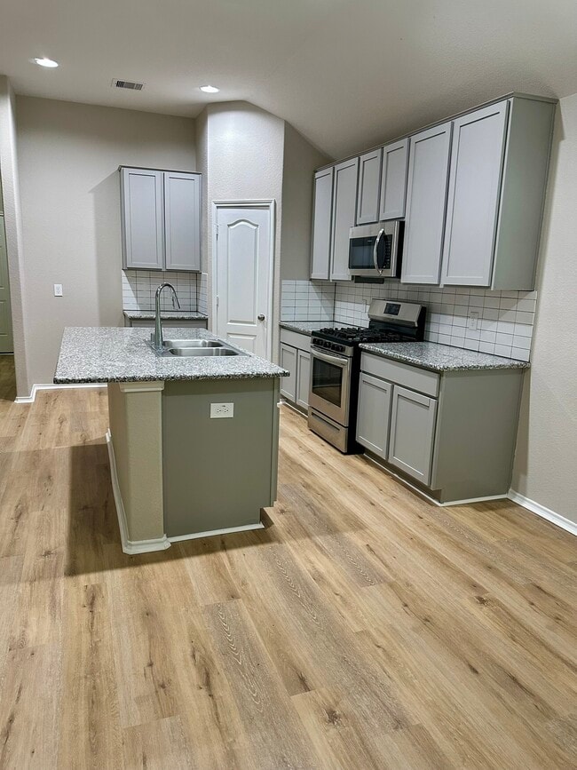 Photo - 3426 Hughes Mdw Wy