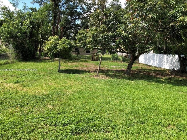 Photo - 4120 SW 25th St