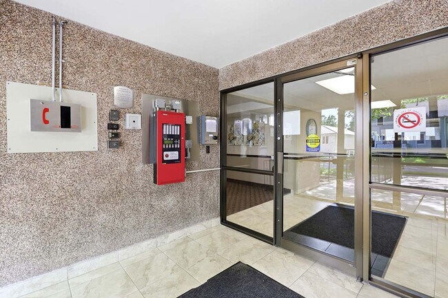 Photo - Bristol Place Apartments