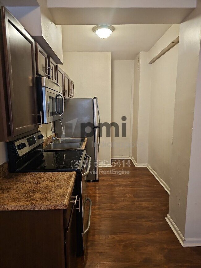 Photo - 1 W 28th St Unidad 501