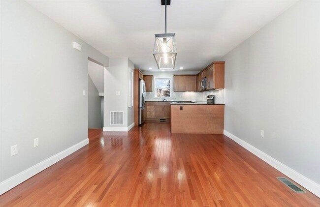 Photo - 38 Webster St