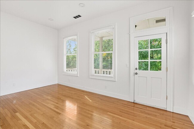 Photo - 1913-1913 14th St Unit 1911 14th St