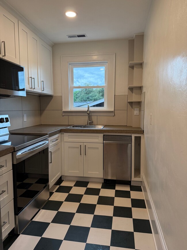 Photo - 1234 Wasena Ave SW Unidad 2
