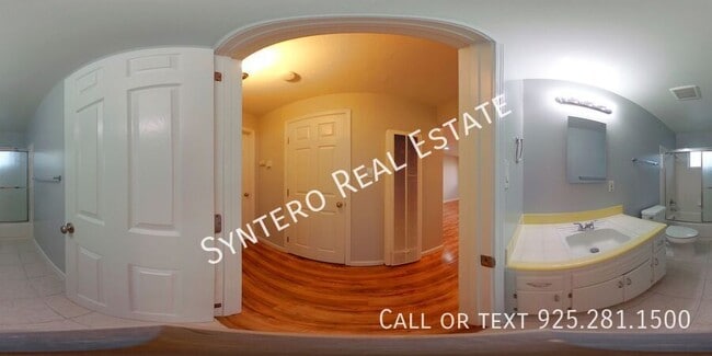 Photo - 1595 3rd Ave Unidad C