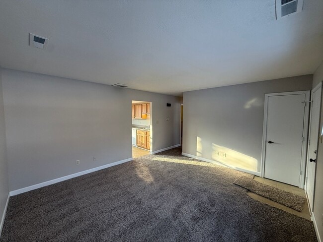 Photo - 6915 Salge Dr