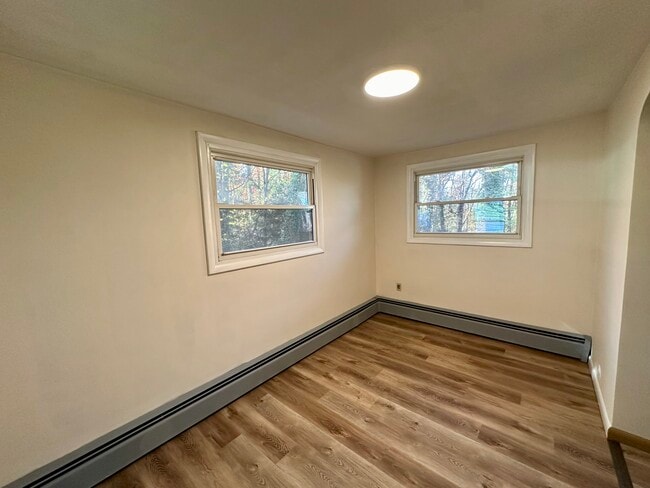 Photo - 340 Twin County Rd