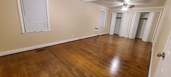 Photo - 299 N Lexington St