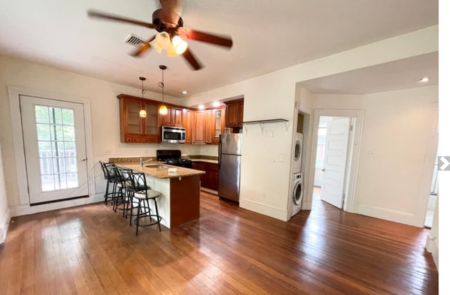 Photo - 112 Hillside St